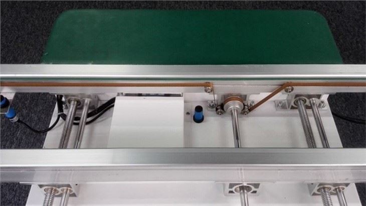 Auto conveyor
